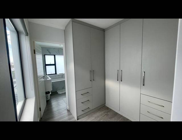 3 BEDROOM FREEHOLD FOR SALE IN SAGEWOOD